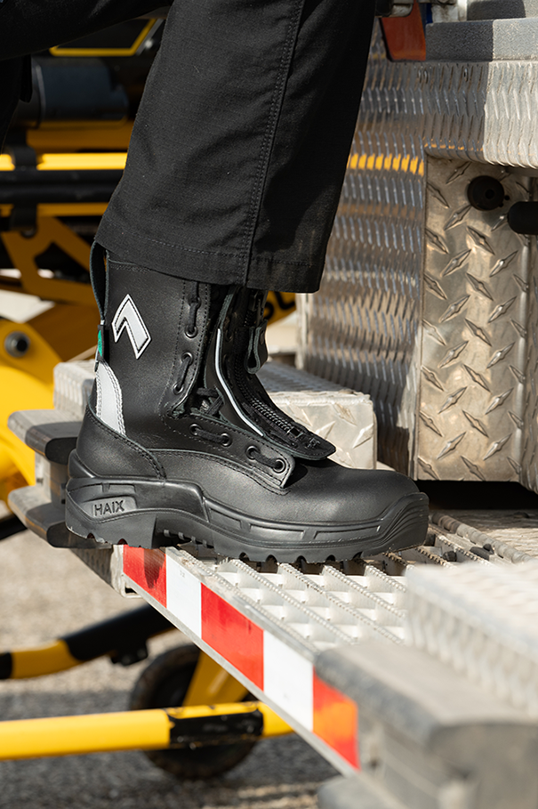 Steel Toe Boots - Mobile.png?